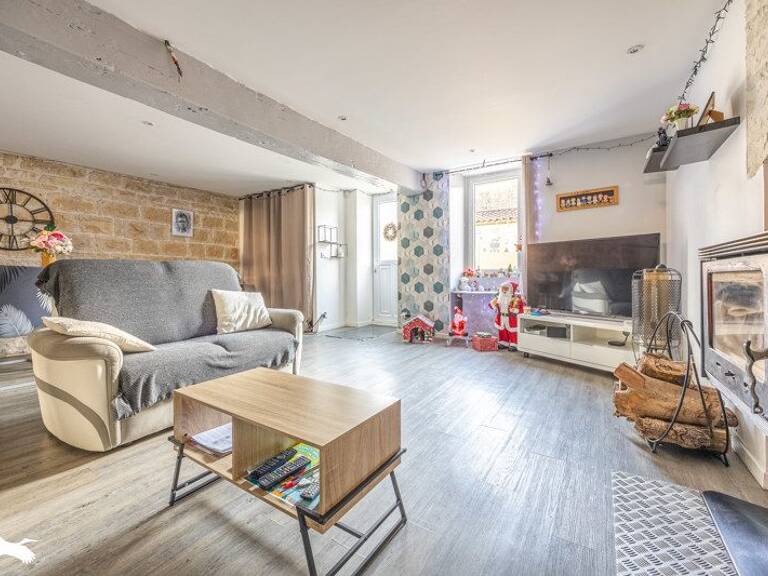 Maison en pierre de 9 pièces principales — photo 1