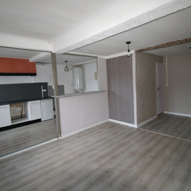 Appartement 3 pièces 730 €