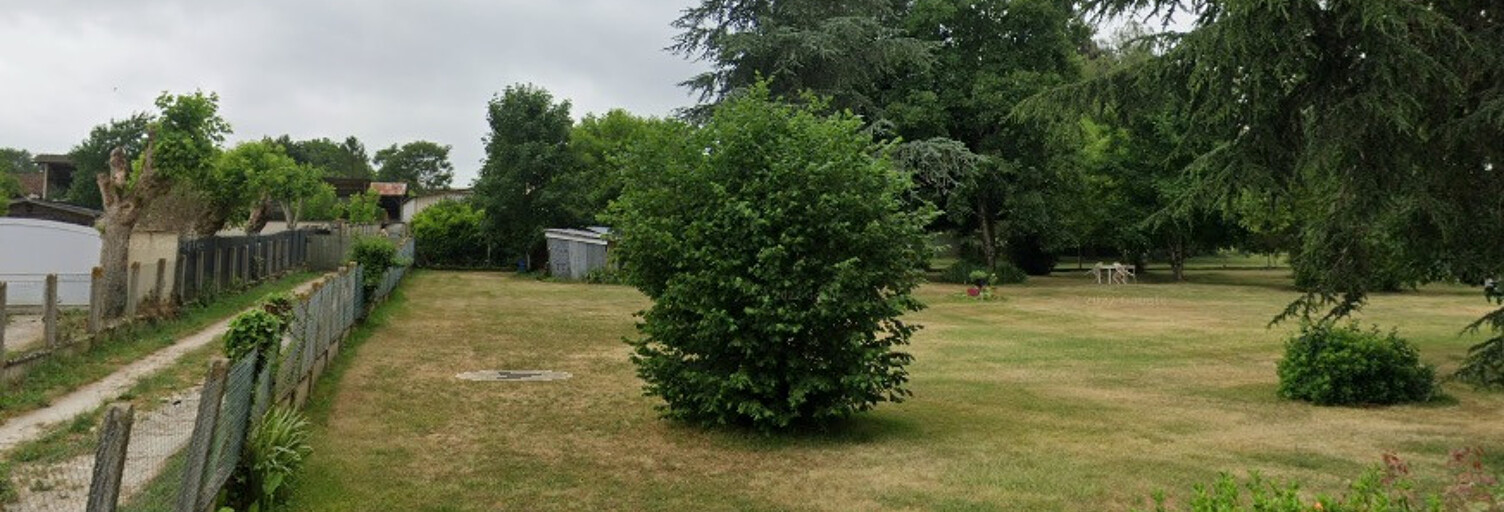 Terrain  796 m² à vendre à Pisany (17600)