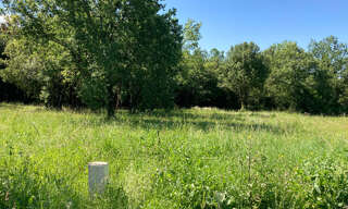 Terrain  1026 m² à vendre à Saint-Vaize (17100)