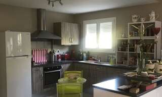 Maison 4 Pièces 130 m² à louer à Lamothe-Landerron (33190)