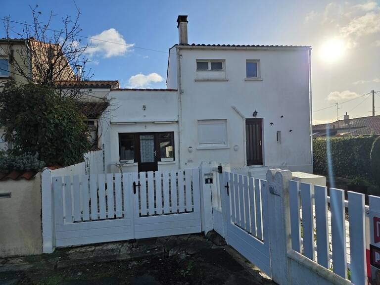 BOURCEFRANC LE CHAPUS (17) A Vendre maison village au calme 5 pièces 84m² avec gd jardin et garage 30m² — photo 1