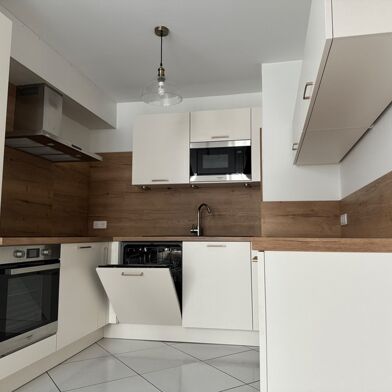 Appartement 3 pièces 1110 €