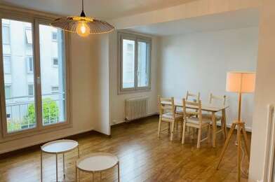 Appartement 3 pièces 1020 €