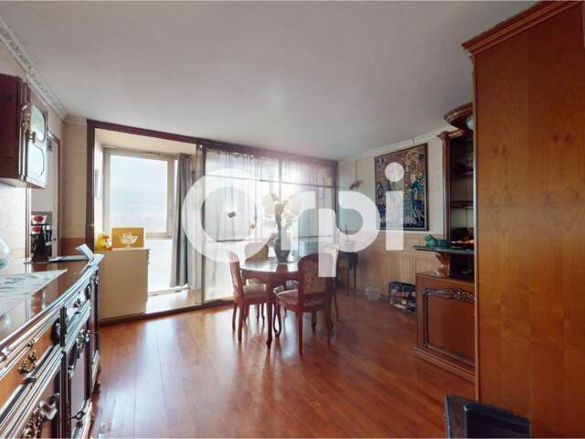 Appartement T4 À Vendre_Bron Parilly — photo du bien