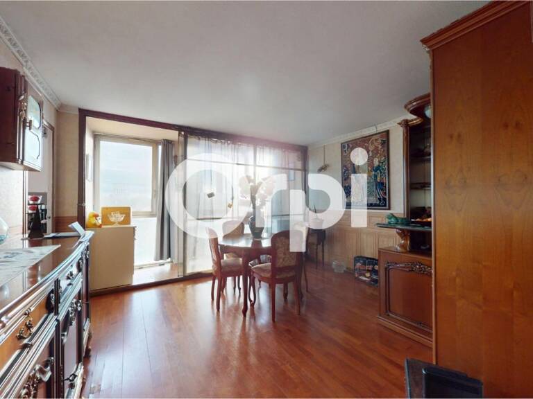 Appartement T4 À Vendre_Bron Parilly — photo 1