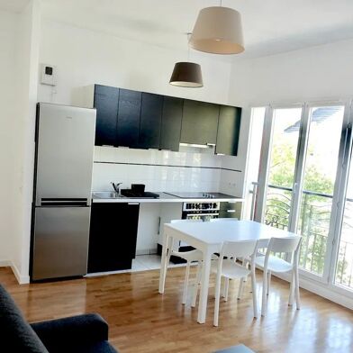 Appartement 2 pièces 1053 €