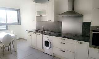 Appartement 1 Pièce 102 m² à louer à Saint-Priest (69800)