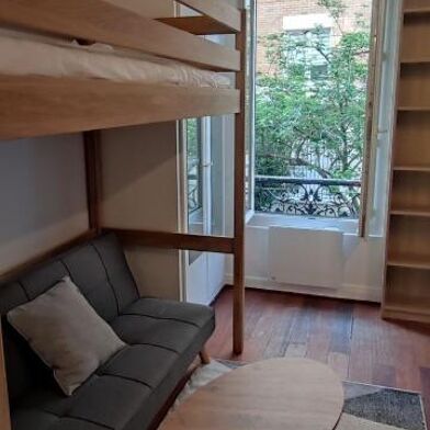 Appartement 1 pièces 875 €