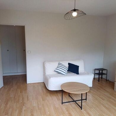 Appartement 1 pièces 1052 €