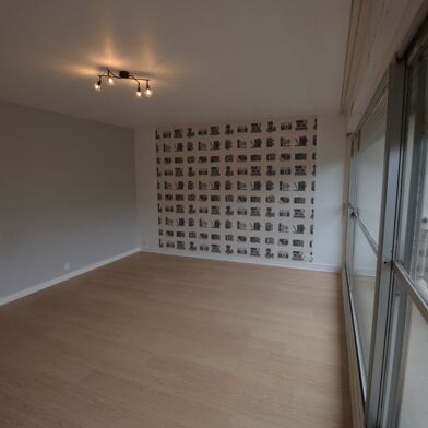 Appartement 3 pièces 845 €