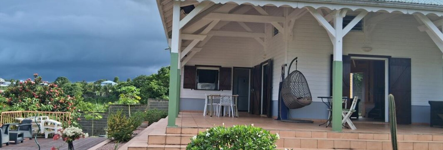 Maison 4 Pièces 227 m² à vendre à Sainte-Rose (97115)