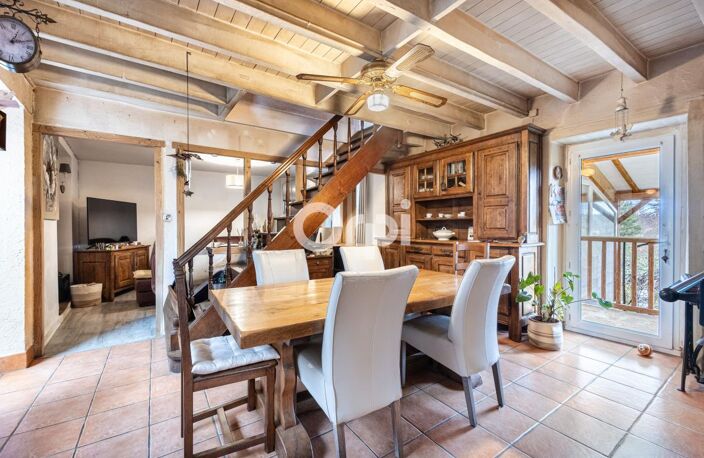 ✨ À découvrir en exclusivité – Maison de caractère au cœur de Saint-Laurent-sur-Gorre ✨ — photo 2