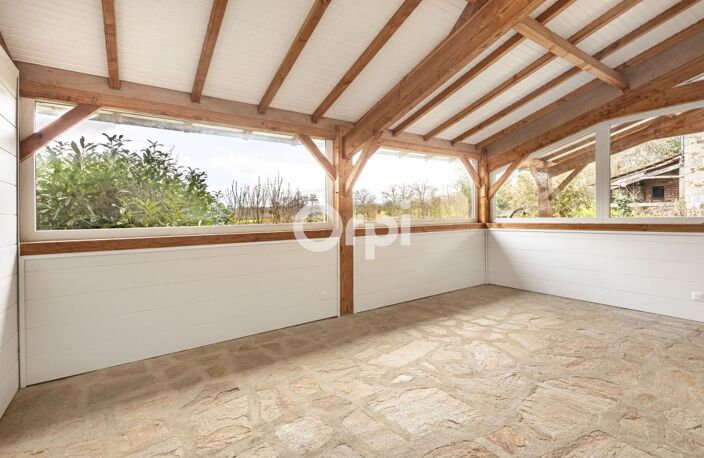 ✨ À découvrir en exclusivité – Maison de caractère au cœur de Saint-Laurent-sur-Gorre ✨ — photo 4