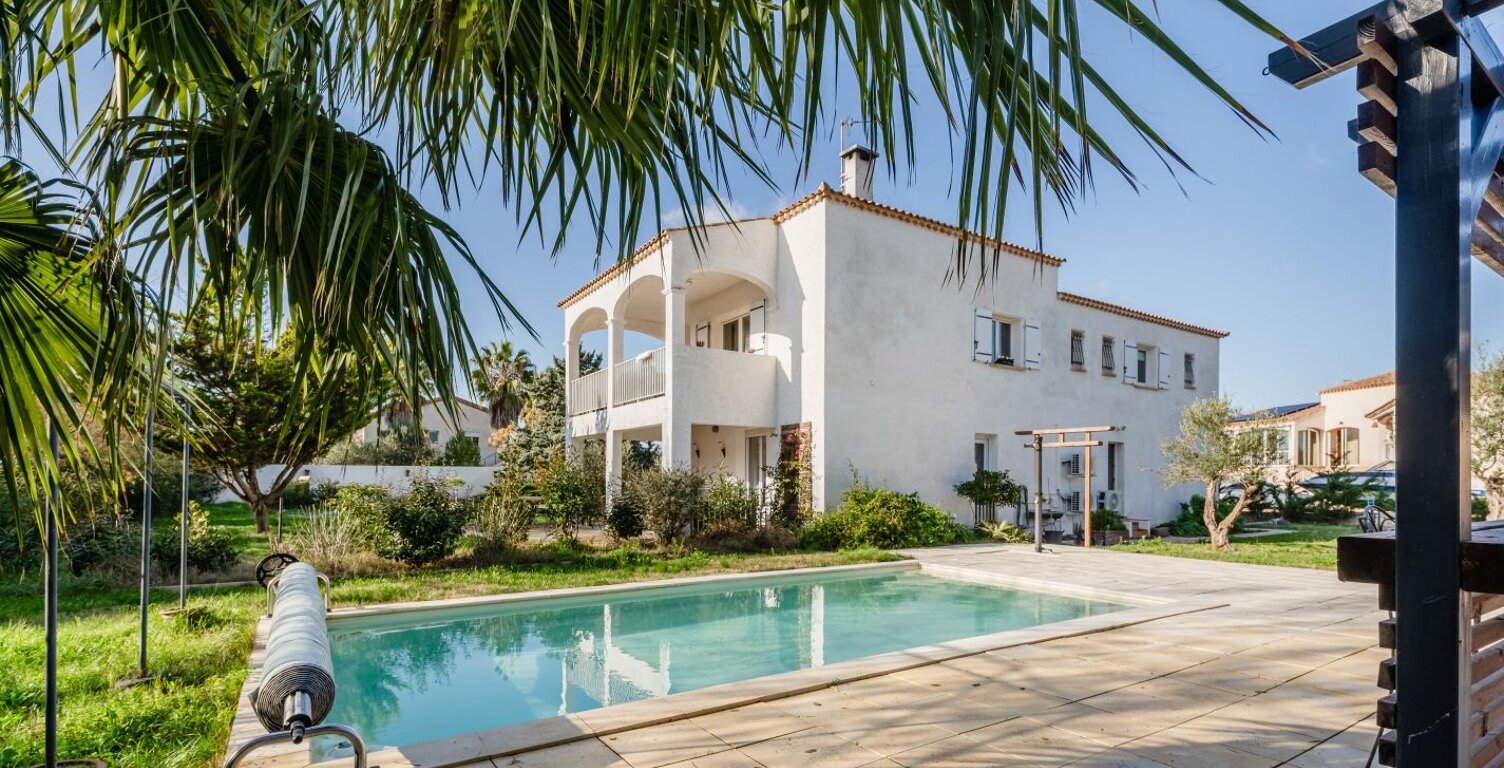Villa de caractère avec piscine — photo 1