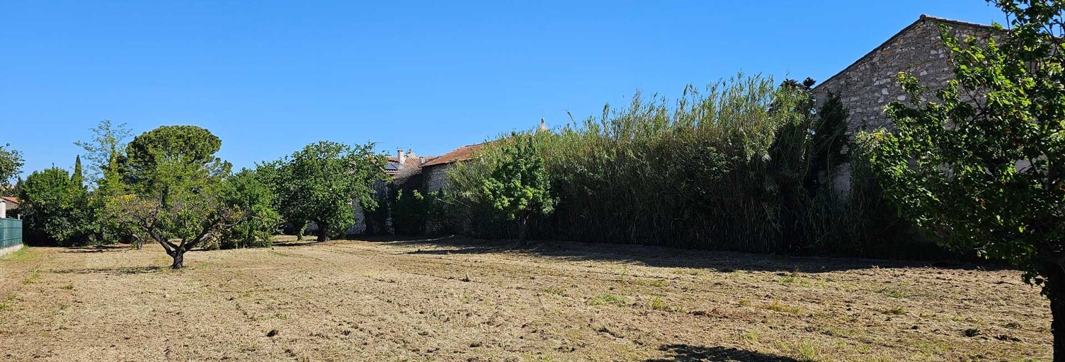 Terrain  2426 m² à vendre à Mouriès (13890)