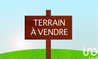 Terrain  851 m² à vendre à Louresse-Rochemenier (49700)