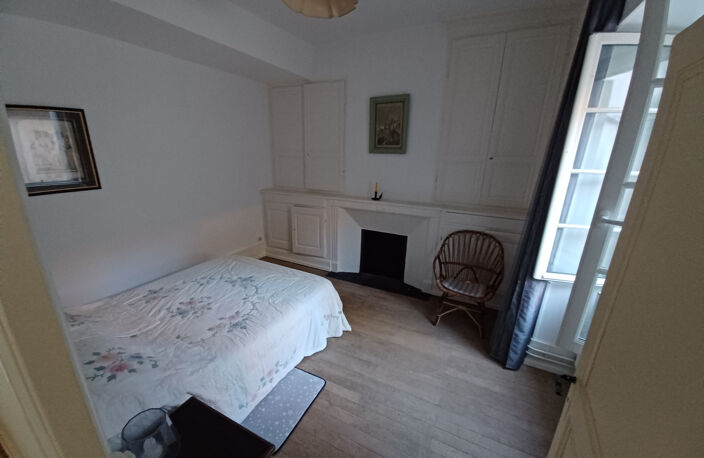 Centre ville LA CHARITE SUR LOIRE, maison de ville 156m2 hab — photo 5