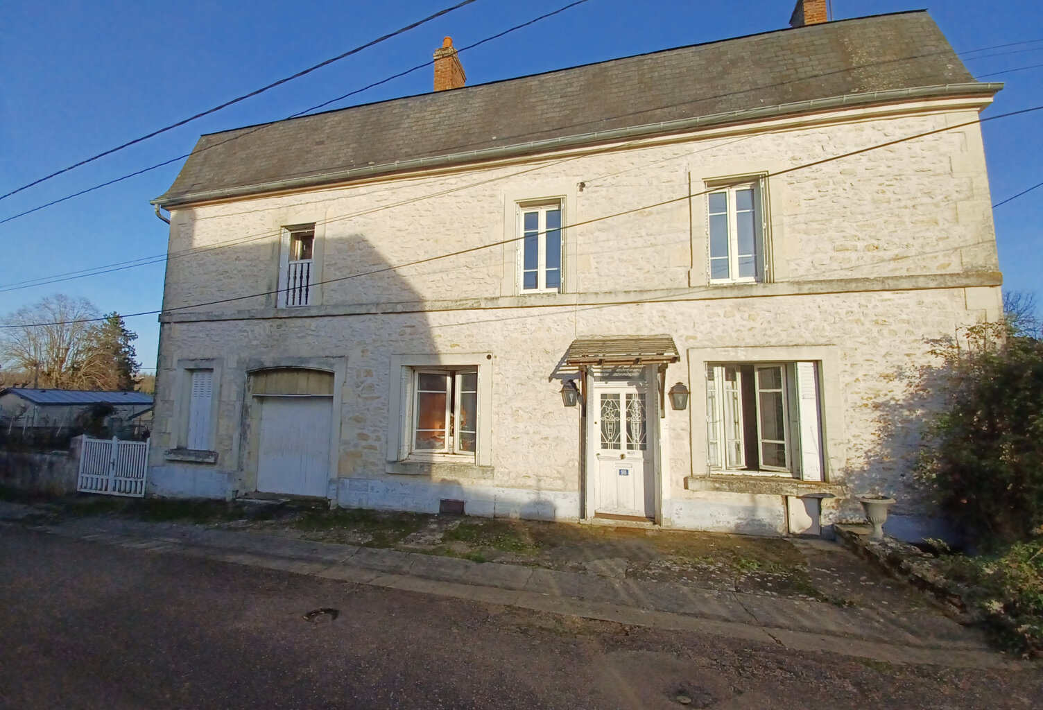 Grande maison indépendante sur terrain d'env 948M2 avec dépe — photo 1