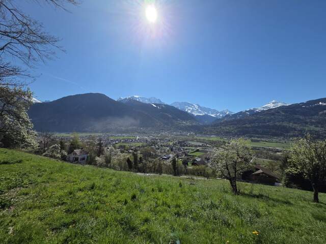 Terrain constructible coteau Passy — photo du bien