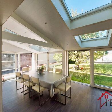 Maison 6 pièces 279750 €