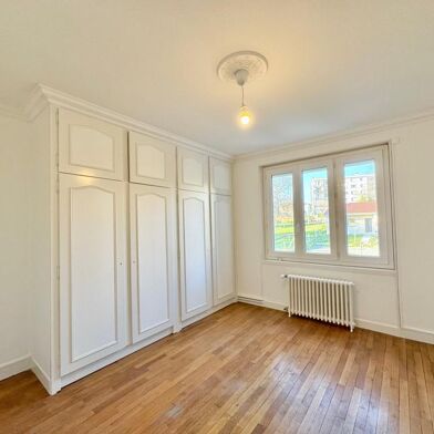 Appartement 3 pièces 690 €