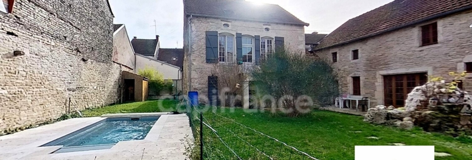 Maison 5 Pièces 169 m² à vendre à Is-sur-Tille (21120)