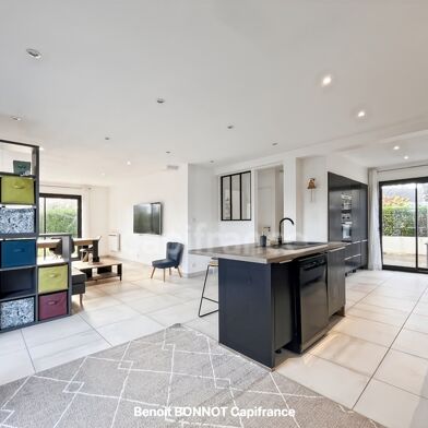 Maison 5 pièces 370000 €