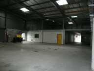 ⚜ A LOUER CHATEAUBERNARD Zone Commercial Local Bureau ⚜ — photo 4