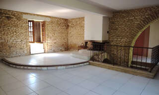 Maison 9 Pièces 195 m² à vendre à Irais (79600)