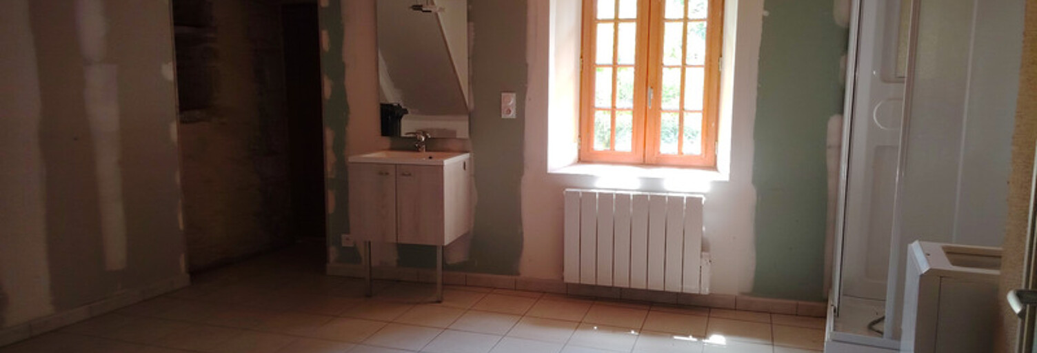 Maison 9 Pièces 195 m² à vendre à Irais (79600)