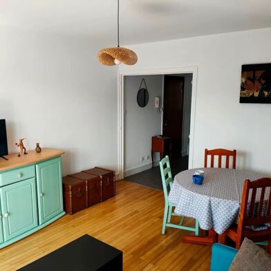 Appartement 3 pièces 700 €