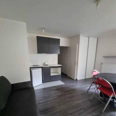 Appartement 1 pièces 880 €