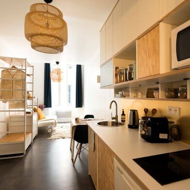 Appartement 1 pièces 700 €