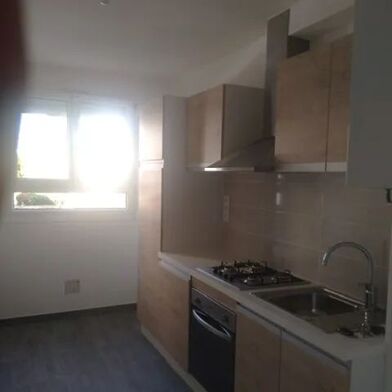 Appartement 3 pièces 900 €