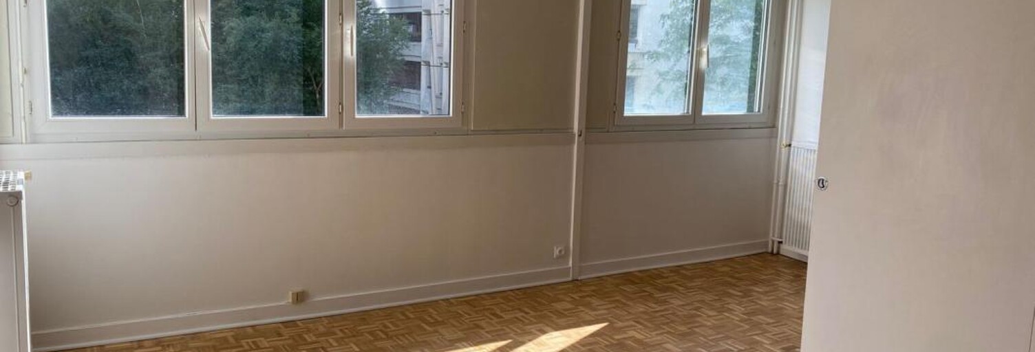 Appartement 3 Pièces 64 m² à louer à Courbevoie (92400)