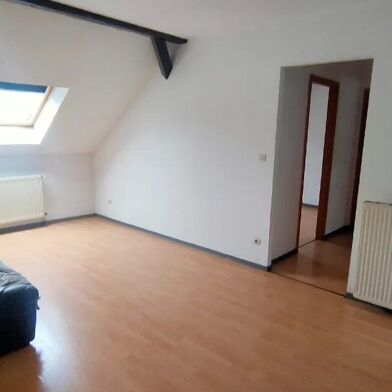 Appartement 3 pièces 530 €