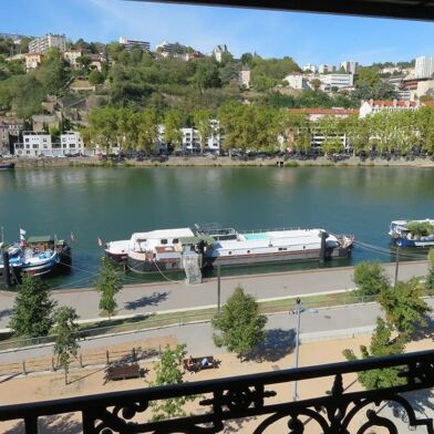 Appartement 3 pièces 1066 €