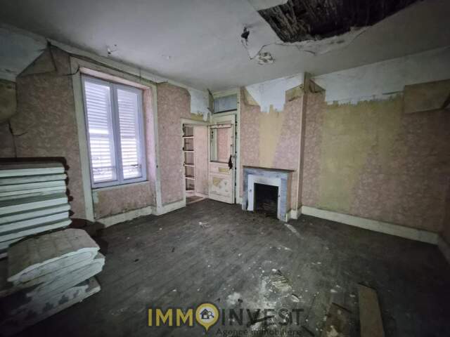 Immeuble à rénover — photo du bien