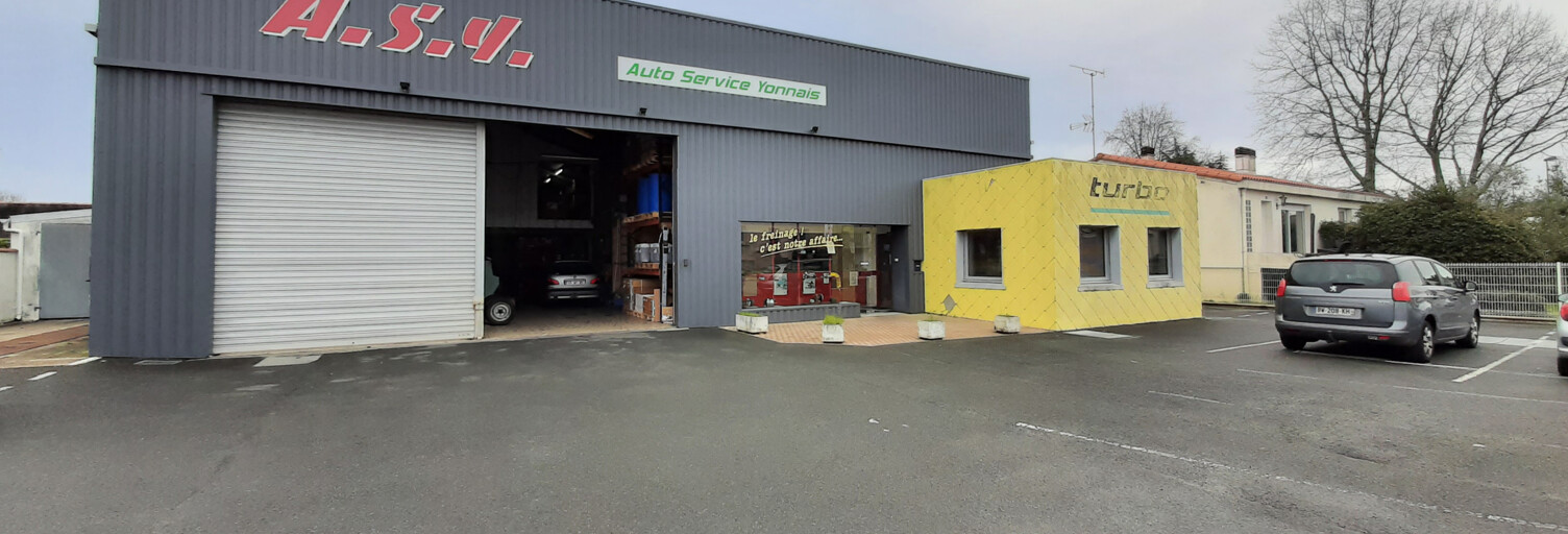 Commerce  700 m² à vendre à La Roche-sur-Yon (85000)