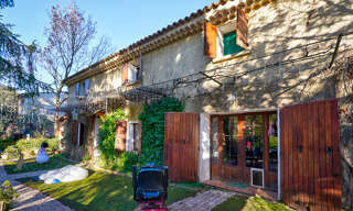 Maison 10 Pièces 330 m² à vendre à Grambois (84240)