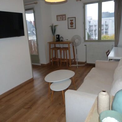 Appartement 1 pièces 400 €