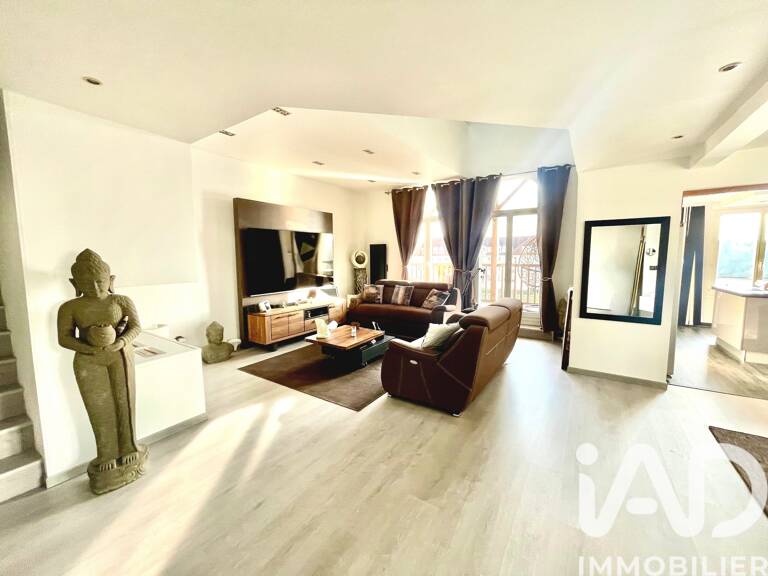 Vente Triplex 6 pièces — photo 1