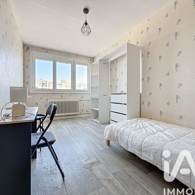Appartement 4 pièces 390 €