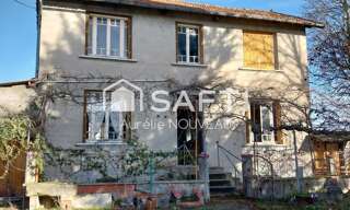 Maison 7 Pièces 108 m² à vendre à Saint-Clément-de-Régnat (63310)