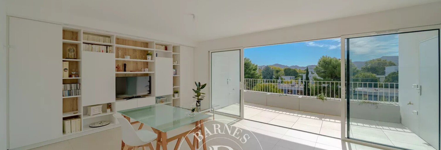 Appartement 3 Pièces 67 m² à vendre à Marseille 8 (13008)