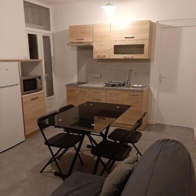 Appartement 1 pièces 450 €