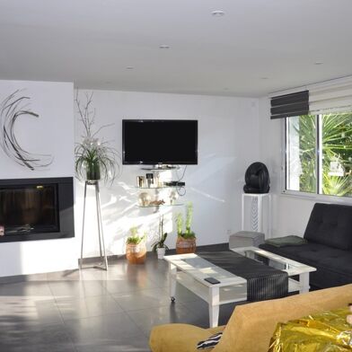 Maison 7 pièces 556200 €