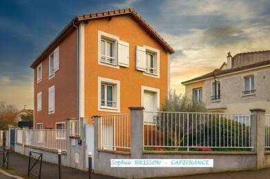 Appartement 6 pièces 695 €