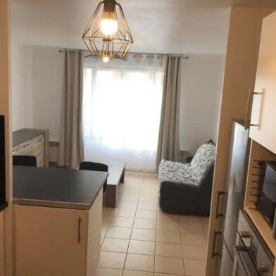 Appartement 2 pièces 780 €